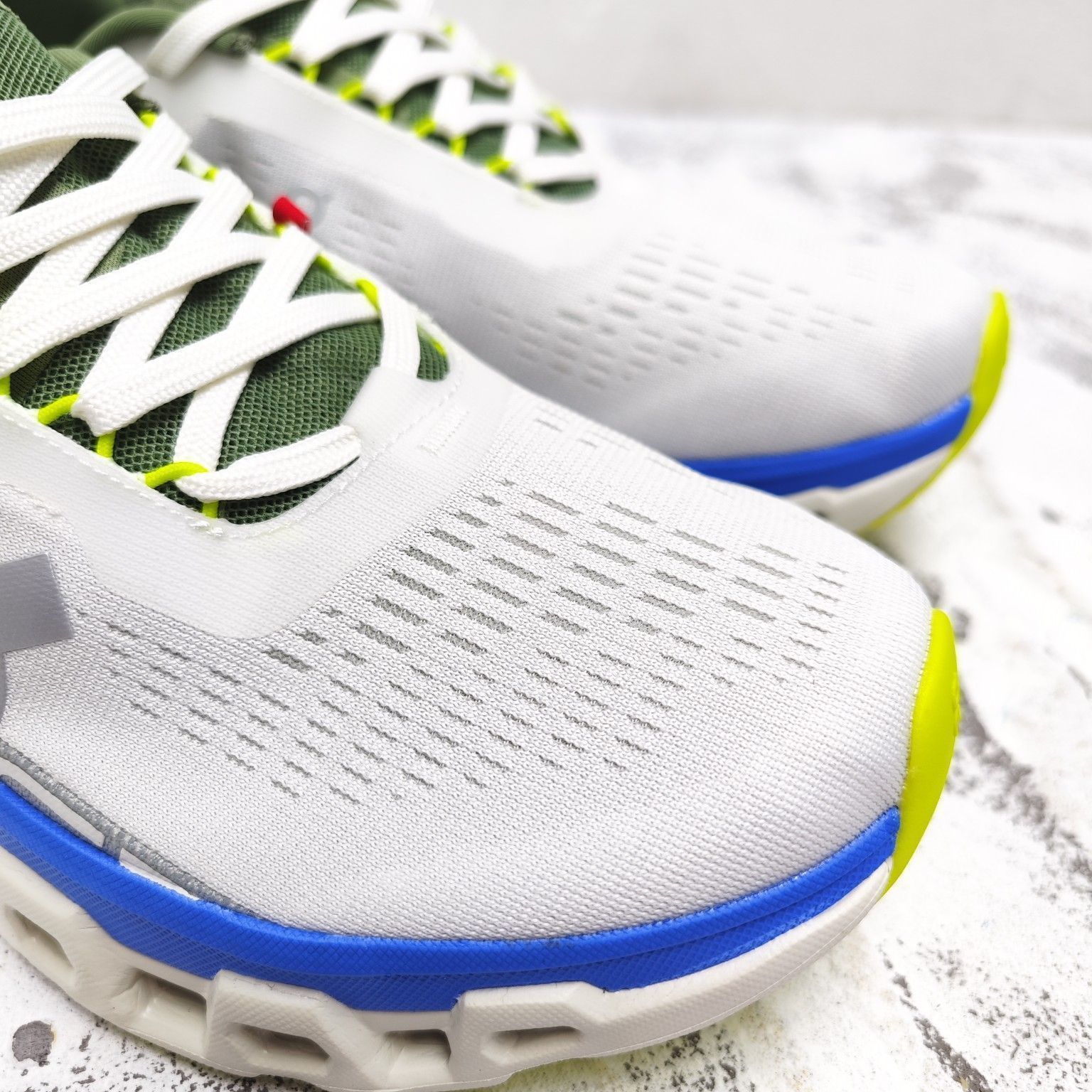 On Cloudmonster2 クラウドモンスター 第二世代 ジョギング