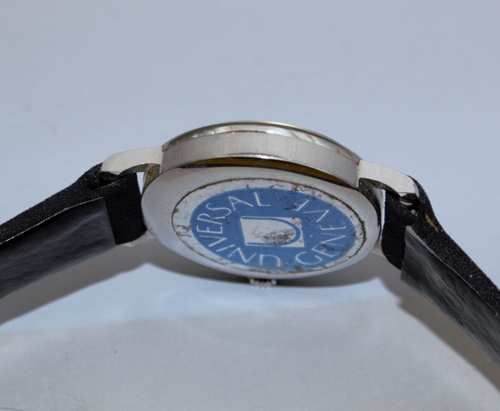 GENEVE ユニバーサルジュネーブ