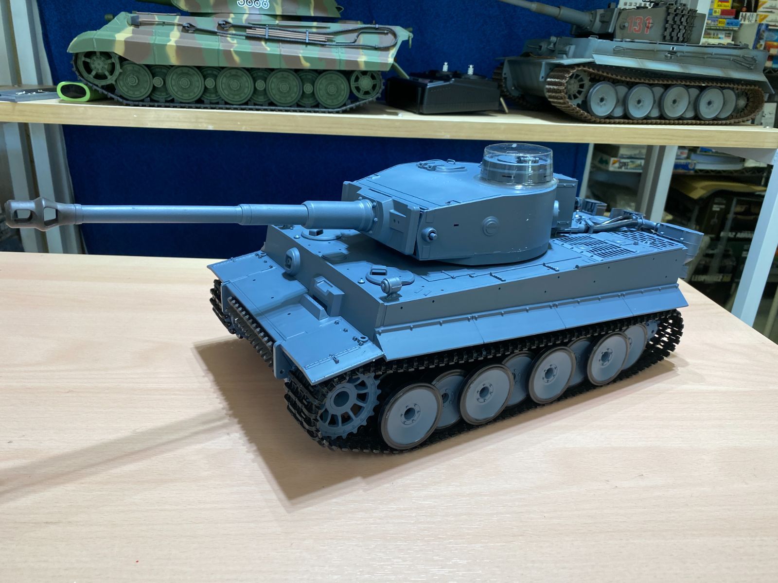 ヘンロン 1/16 タイガー1戦車7.0ver　henglong　3818 ヘンロン 1/16 タイガー1戦車7.0ver henglong 3818-1U（0415）箱