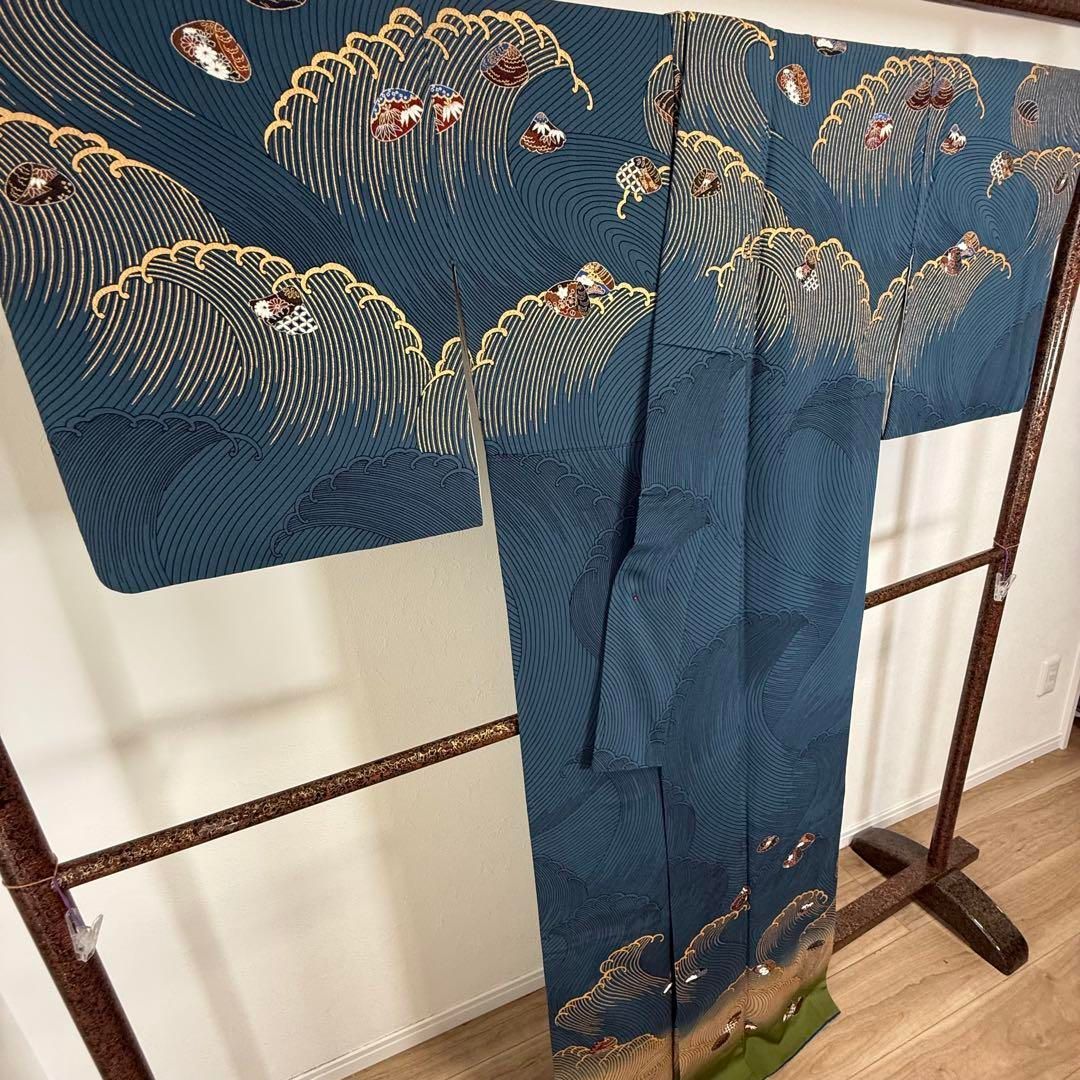 青い波模様の訪問着 秋冬 超美品 着物 訪問着 現代 袷 168cm