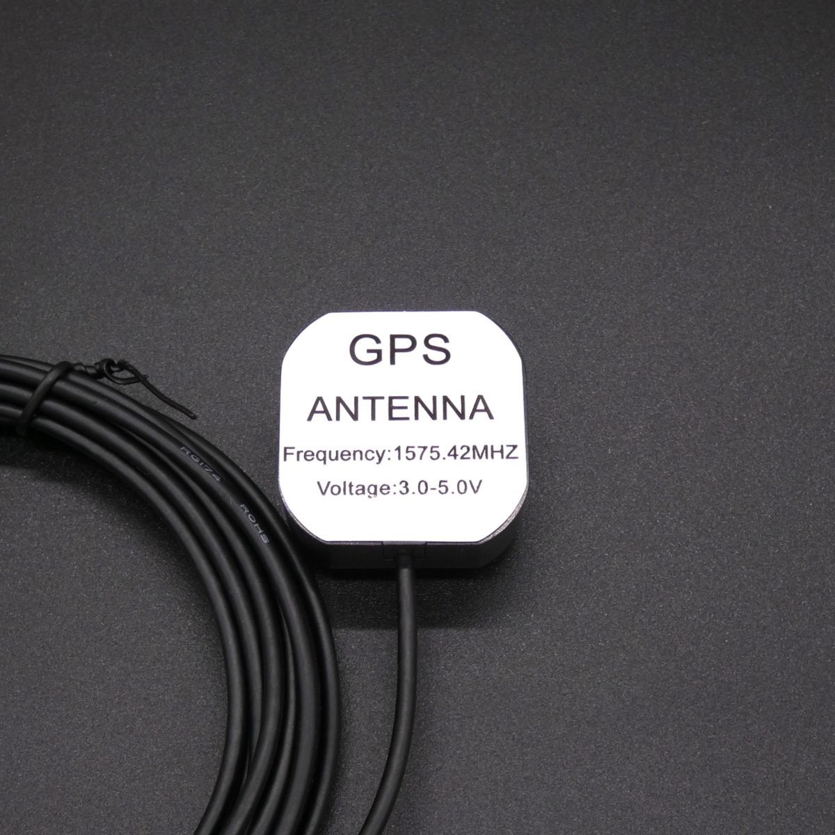 GPSアンテナ新品ケンウッドナビ　MDV-D504BTW 新品TVアンテナ、GPSアンテナセット