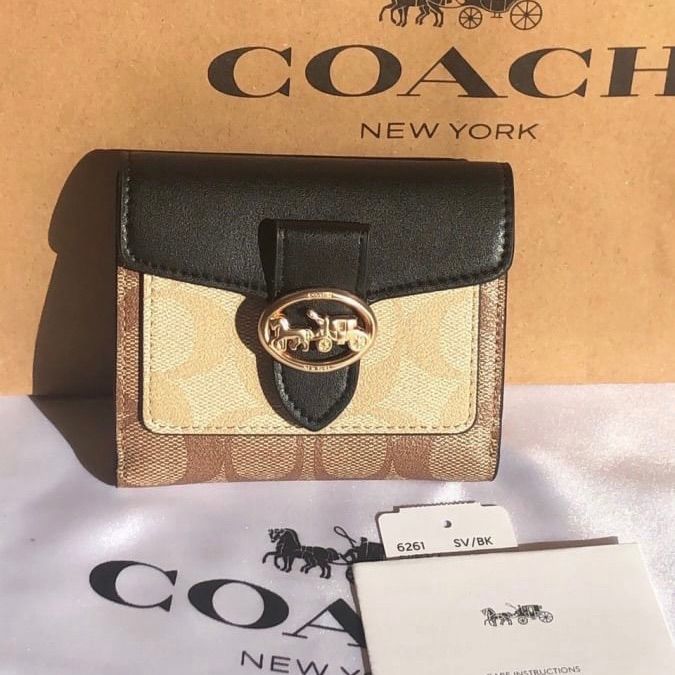 人気の福袋 新作モデル 新品、未使用 COACH コーチ ミニ財布 折り財布