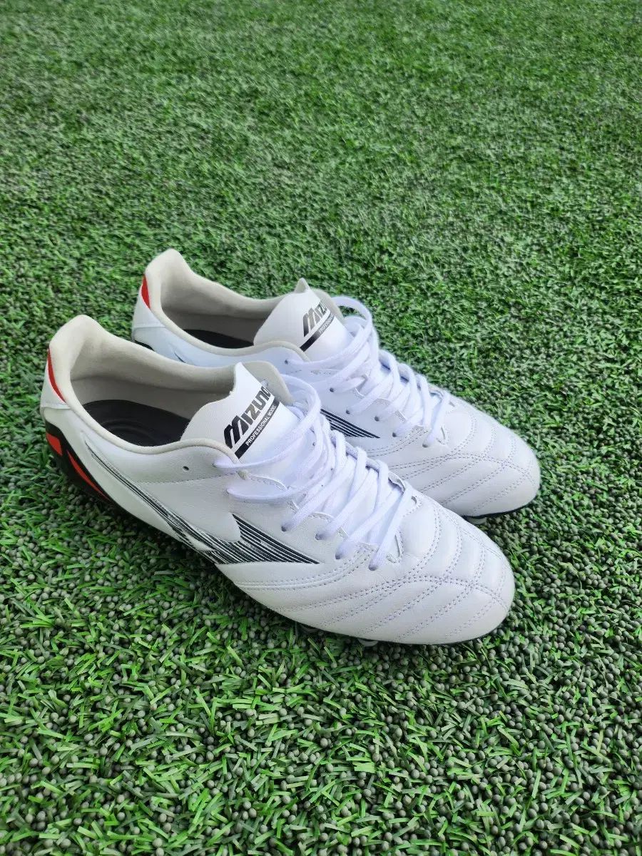 mizuno(ミズノ) モレリア ネオ 4 プロ MD 265MIZUNO ミズノ 