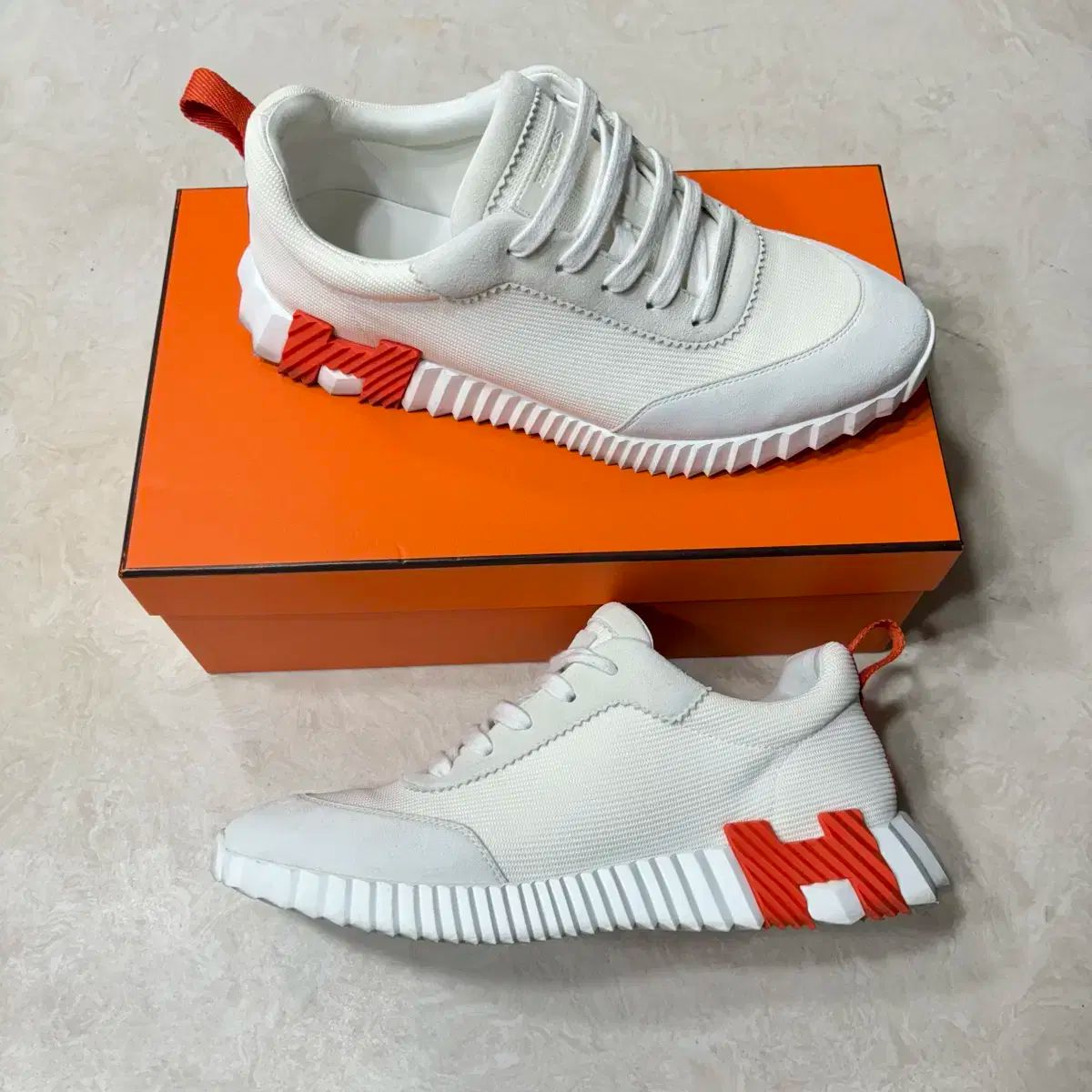 43 5 ほぼ新品 HERMES(エルメス) バウンシング スニーカーズ