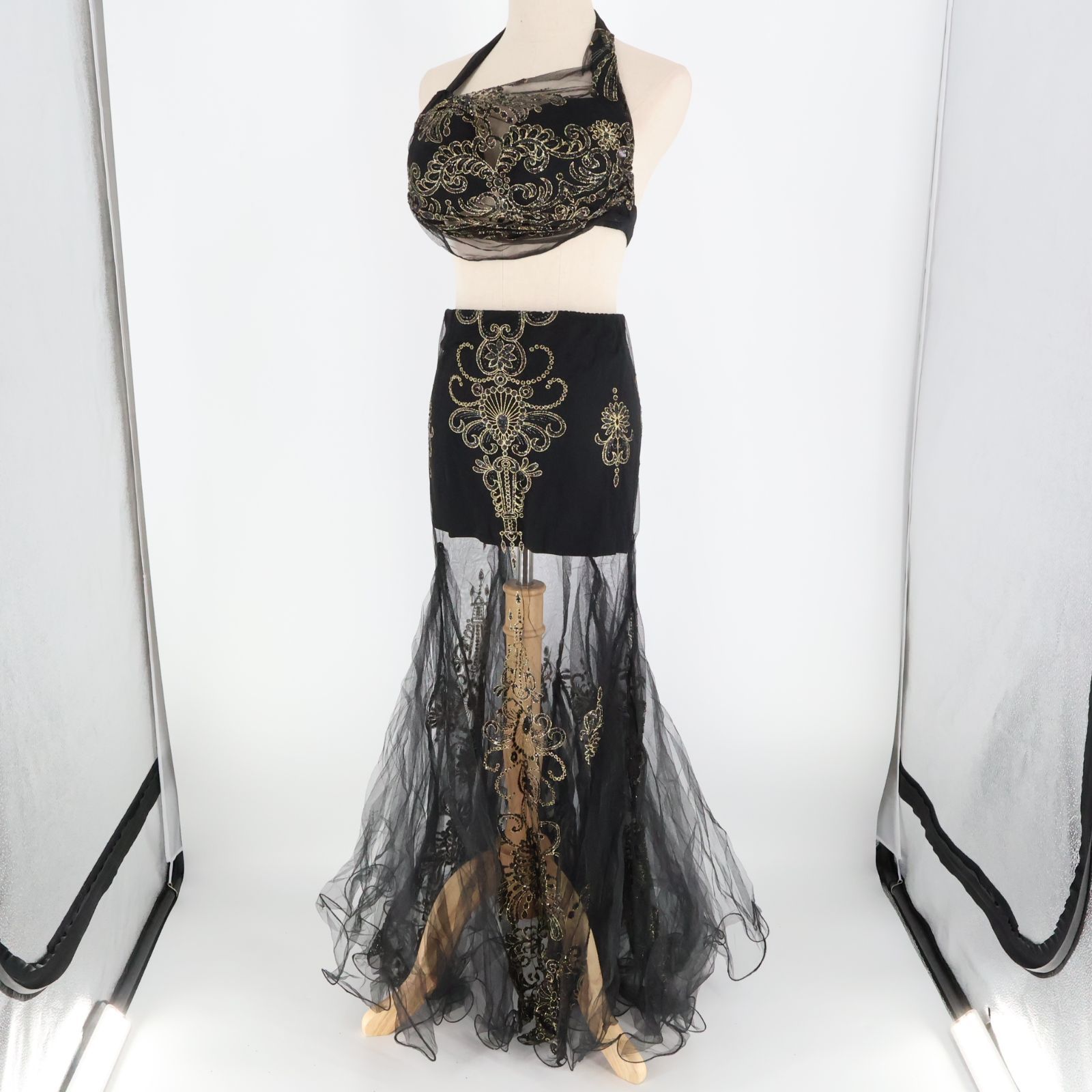 新品未使用　ポリーナ　POLINA レッド　ベリーダンス　衣装　スパンコール 送料無料』ベリーダンス用 オリエンタル衣装レッド×シルバー