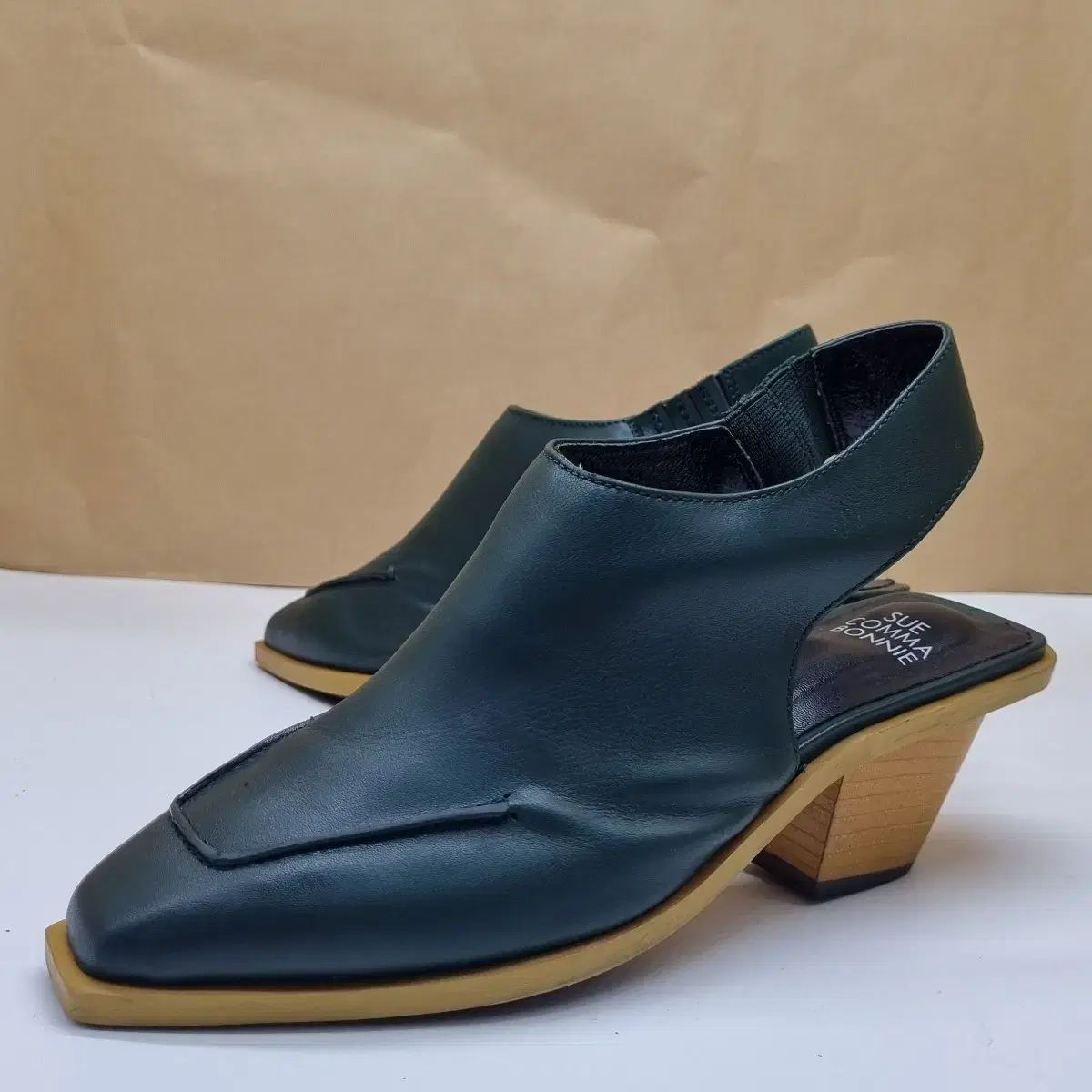 SUECOMMA BONNIE レディース スリングバック 24.5cm ヒール 7