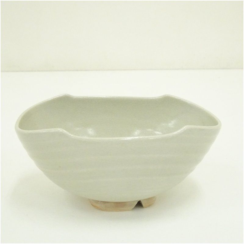 京焼 陶あん窯 土渕善丕氏造 花橘茶碗 花押有 共箱 茶道 抹茶 おしゃれ 抹茶茶碗 抹茶碗 和食器 レトロ 茶器 骨董 茶わん 茶会 茶の湯 5月 春