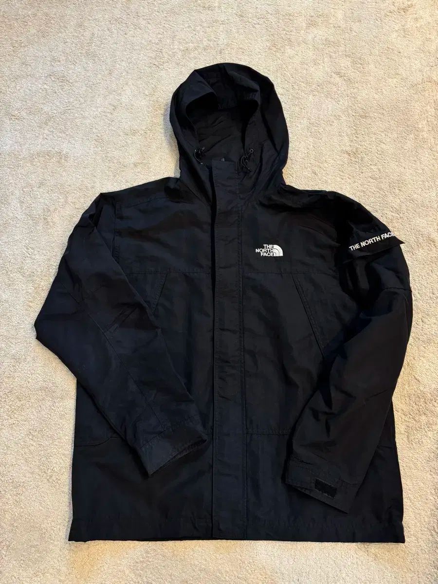 【雷市場（ポンジャン）商品韓国直送】 (ステータス SS ） THE NORTH FACE(ザノースフェイス) スリーブポケット ベーシック 後援 ウインドブレーカー L