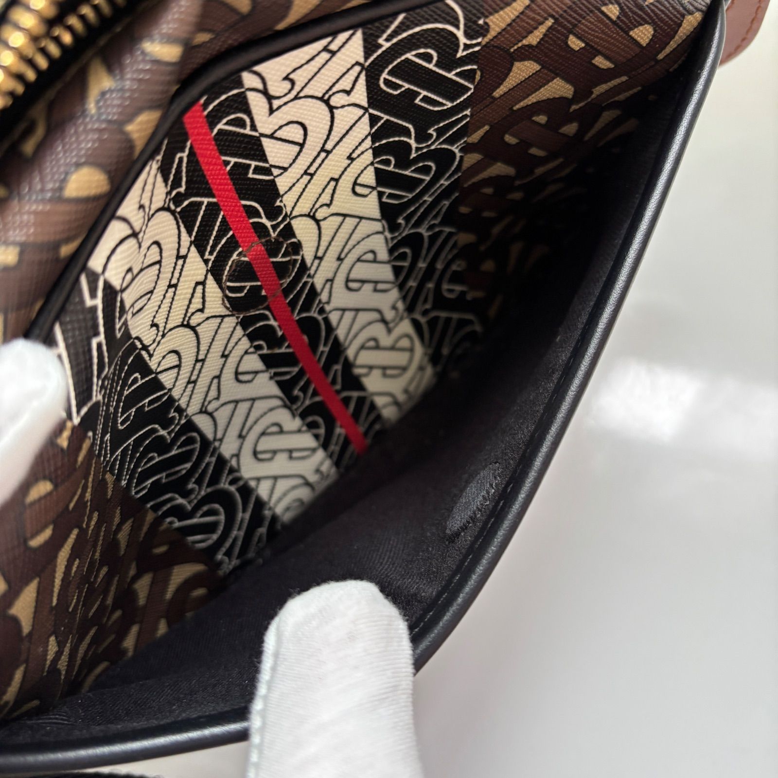 保存袋付き 美品 BURBERRY バーバリー 現行 TBロゴ ショルダー