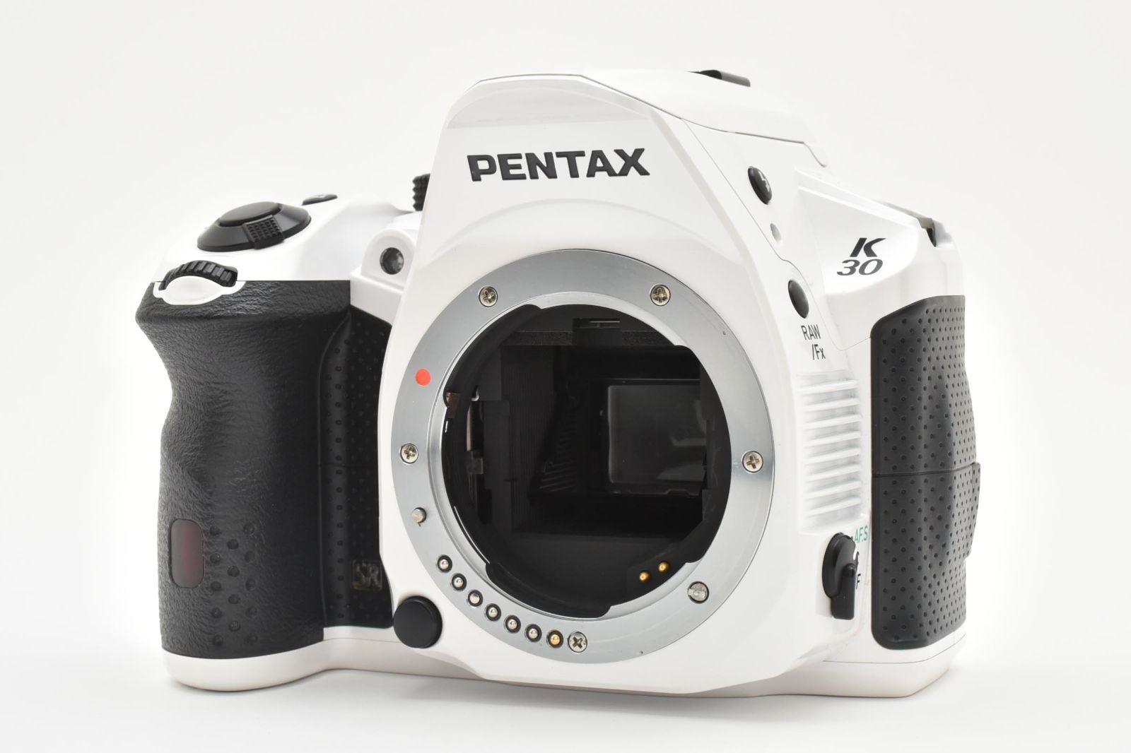 ペンタックス K-30 ボディ ホワイト ショット数2900：2549924 ペンタックス K-30 ボディ ホワイト ショット数2900：2549924