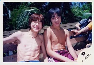 滝沢秀明 公式写真 ジャニーズJr. ビーチ 中古】生写真(ジャニーズ) ジャニーズJr./滝沢秀明・小原裕貴/横型
