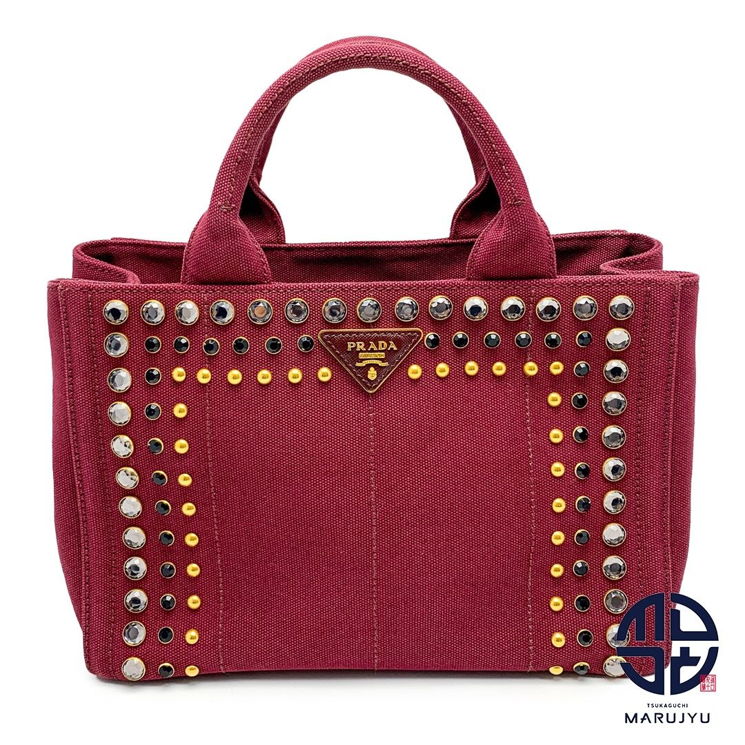 PRADA スタッズ付き　カナパ　トートバッグ PRADAのカナパ、スタッズ付きのオシャレなトート、ショルダーバッグ