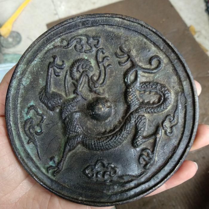 銅 細工 鎮宅之宝 銅皿 銅盤 装飾品 工芸品 美術品 置物 銅 細工 鎮宅之宝 銅皿 銅盤 装飾品 工芸品 美術品 置物 - メルカリ
