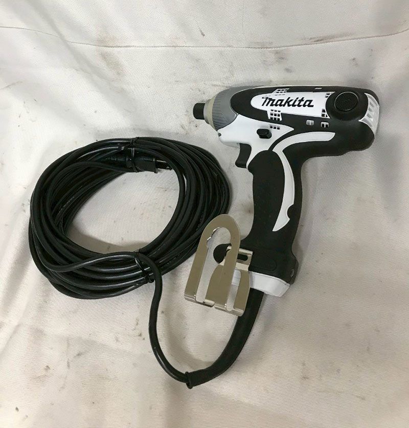 北見市発】マキタ makita インパクトドライバ 6955 2013年製 白×黒