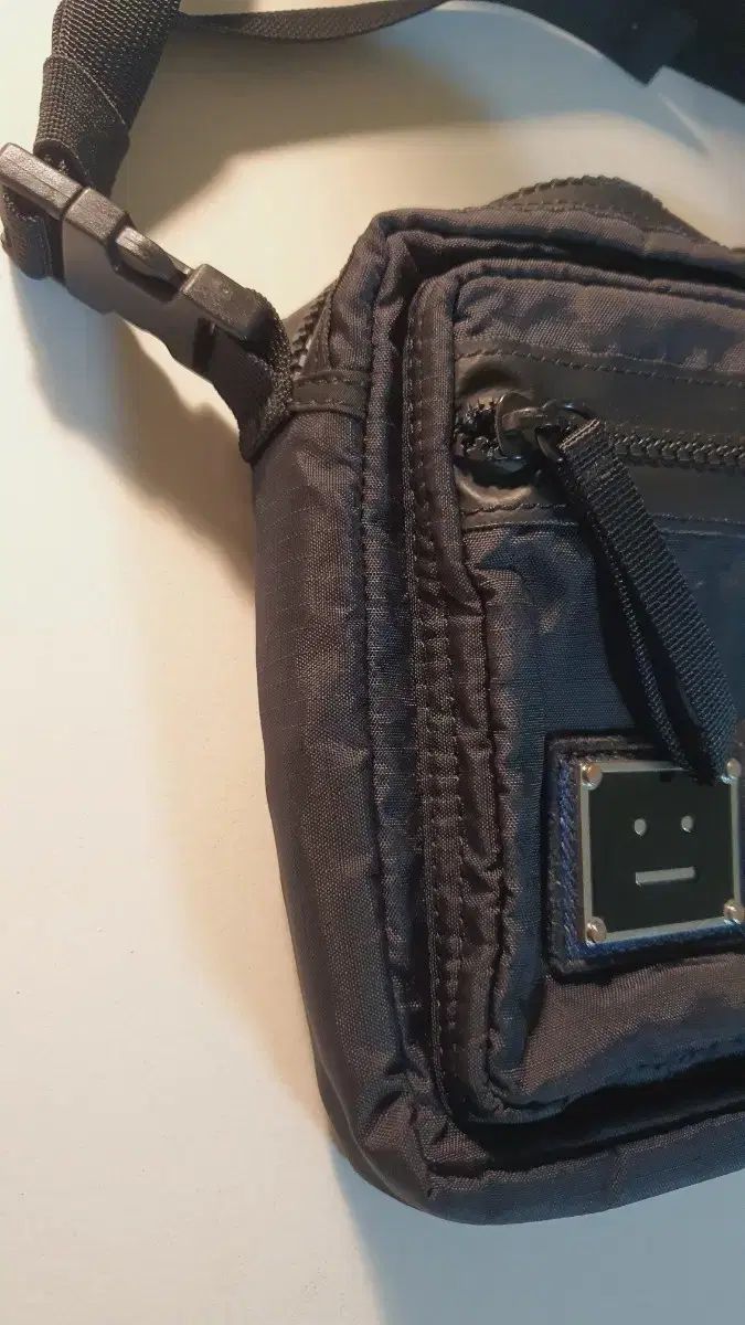 Studios アクネストゥディオズ