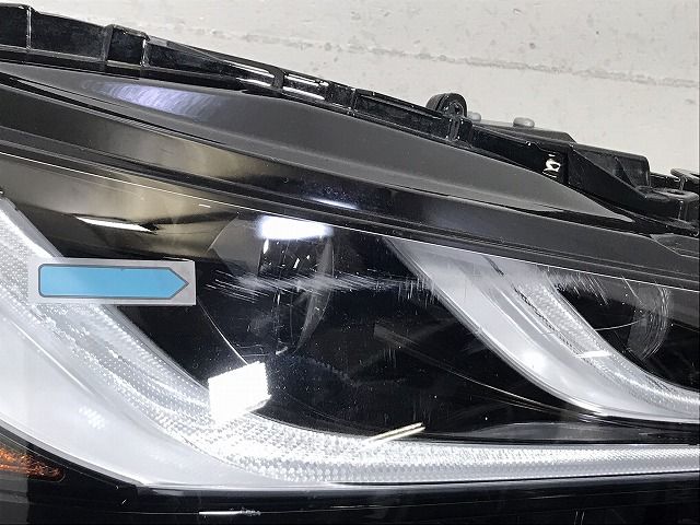 トヨタ　ハリアー　80系　右ヘッドライト ハリアー 80系/G/Z/MXUA80/MXUA85 ハイブリッド/AXUH80/AXUH85