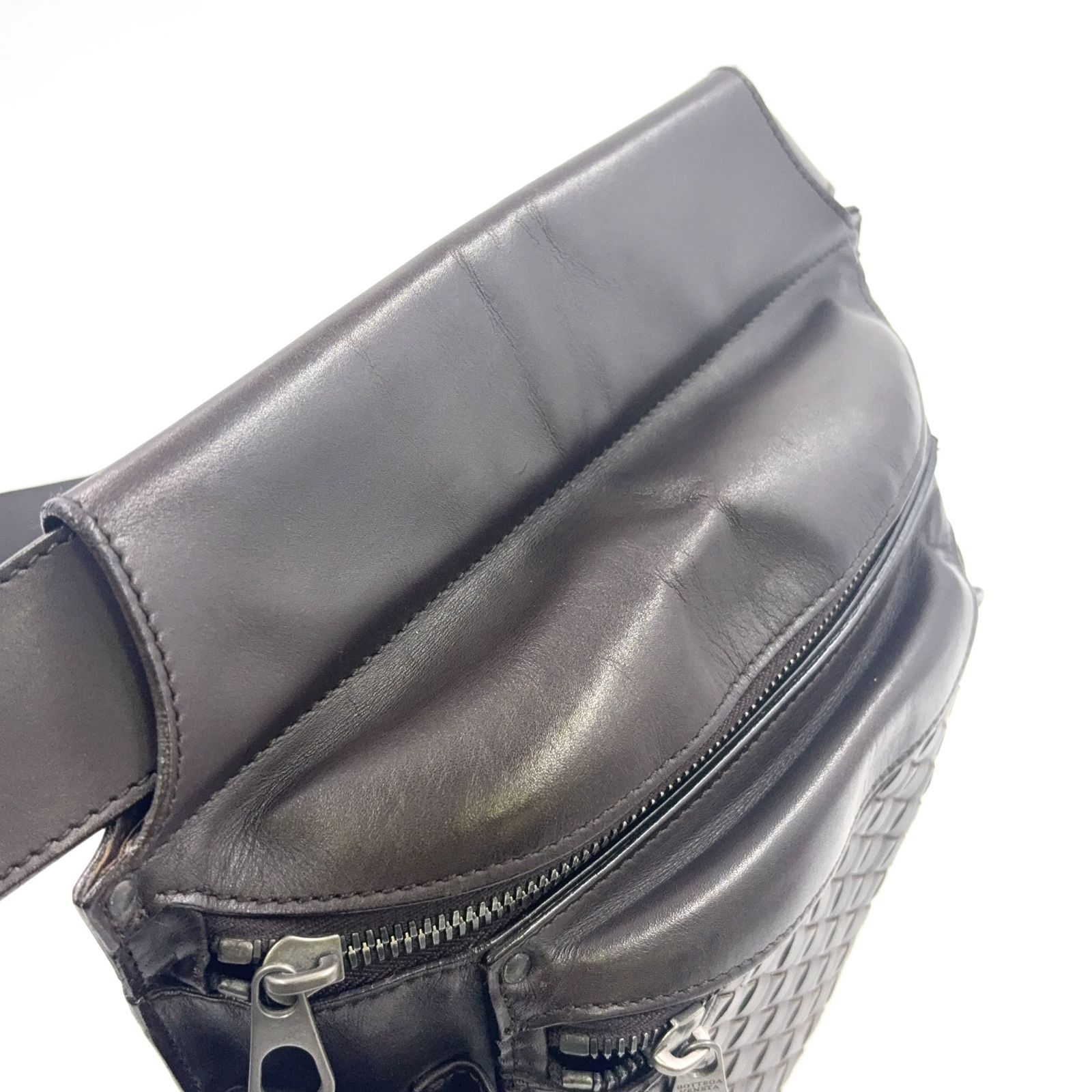 ブラウン ボディバッグ