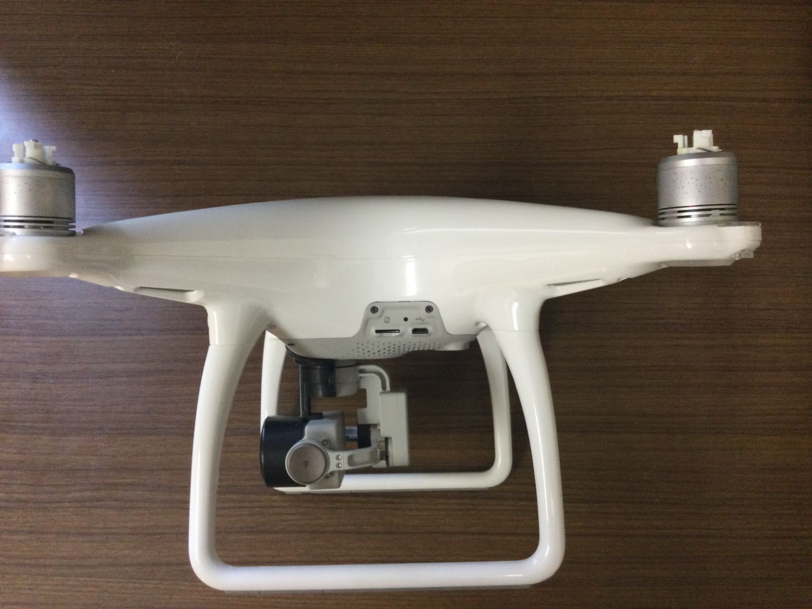 DJI