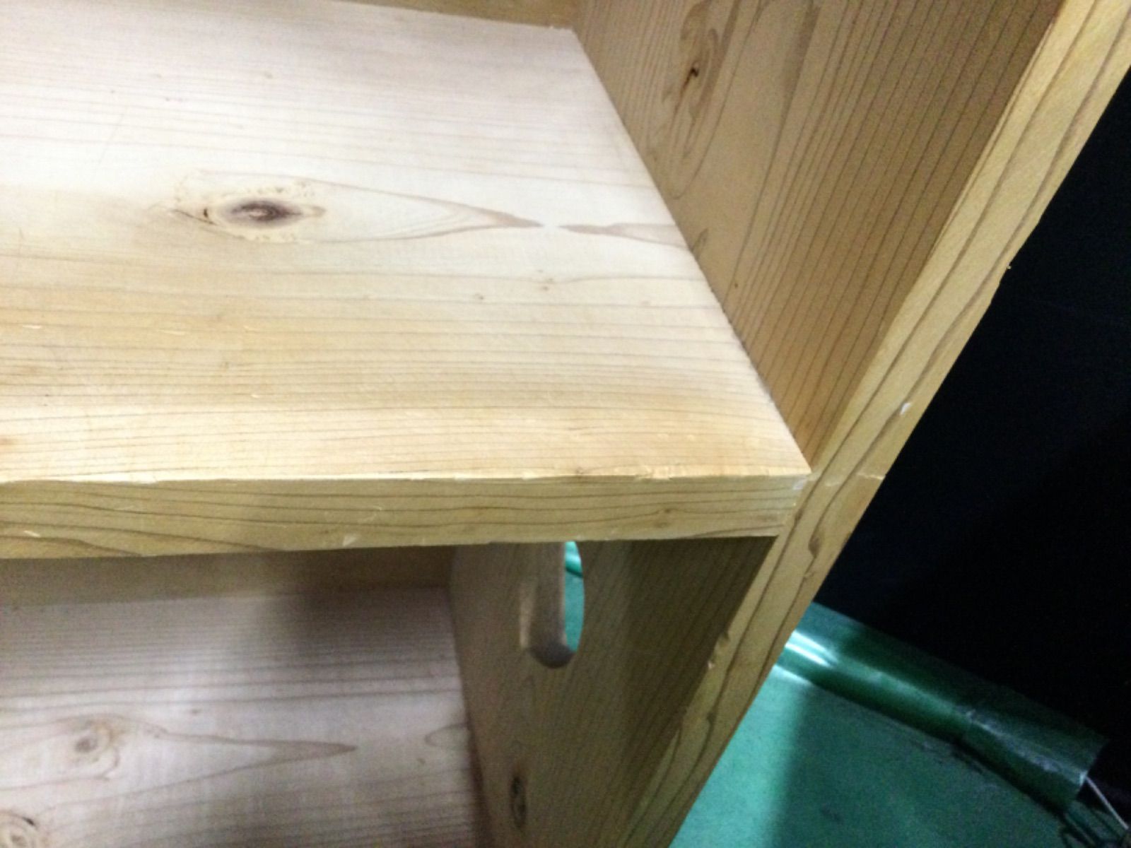 値下げ カントリー家具 木製ハート型 3段飾り棚 ハンドメイド