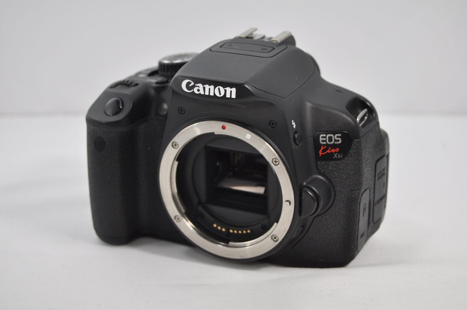 ✨Canon Kiss X4✨スマホ転送❣️ショット数少❣️専用バッグ❣️運動会最適❣️ ✨Canon Kiss X4✨スマホ転送❣️ショット数少❣️専用バッグ