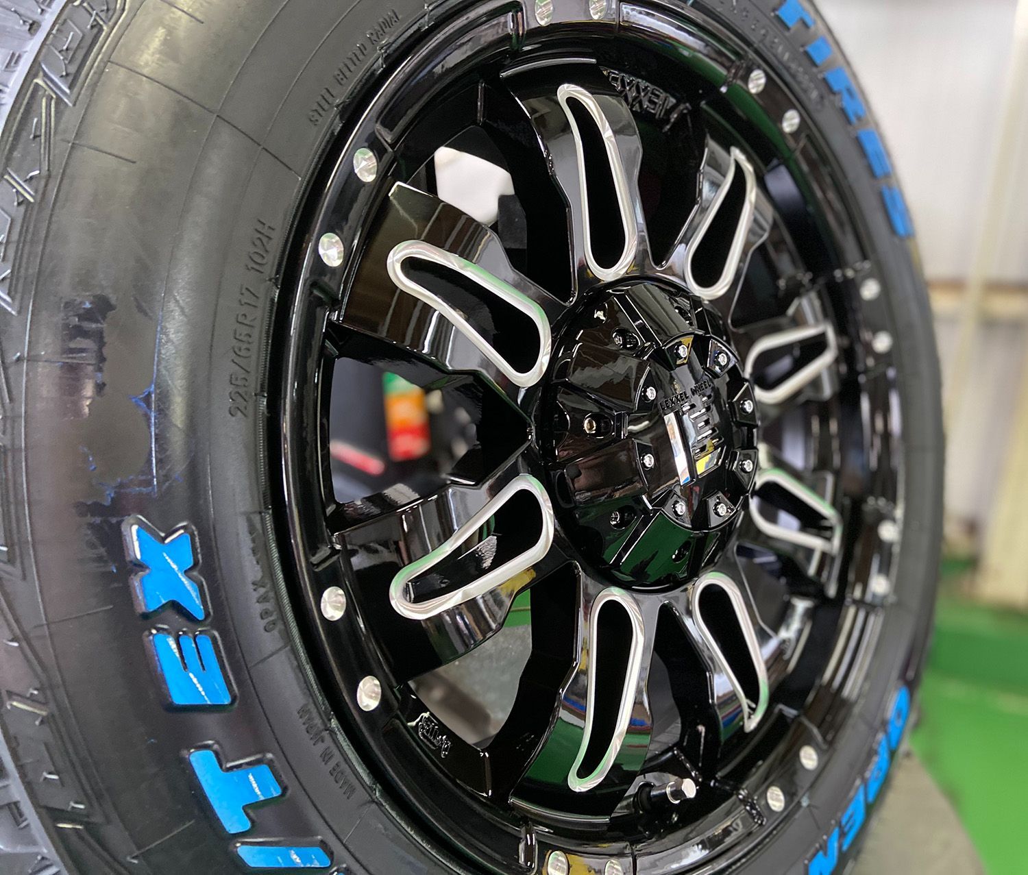 デリカD5 RAV4 CX5 タイヤホイール4本セット 17インチ TOYOオープン