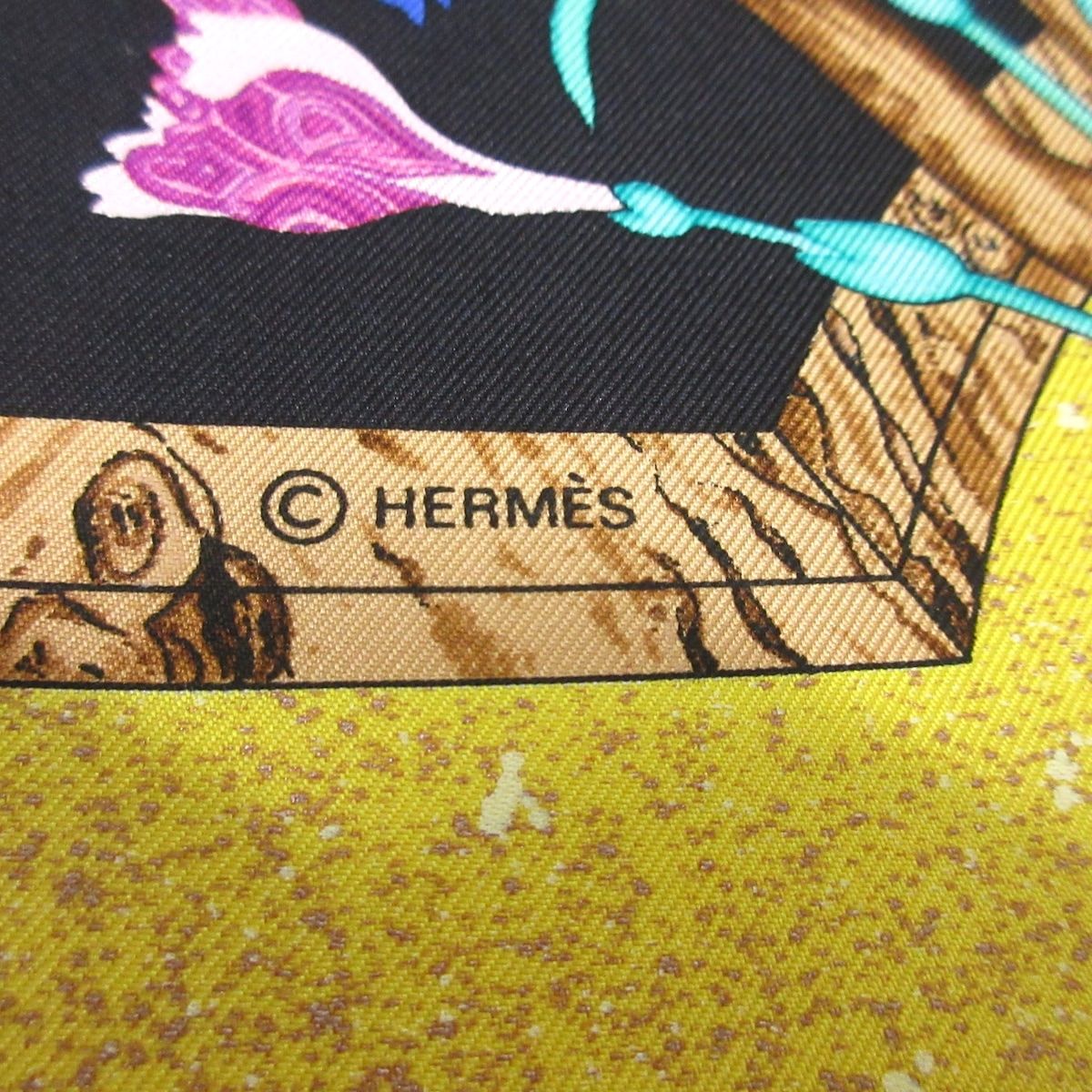 HERMES(エルメス) スカーフ カレ90 黒×イエロー×マルチ PIERRES d' ORIENT et d' OCCIDENT/東洋の石と西洋の 石細工 - メルカリ