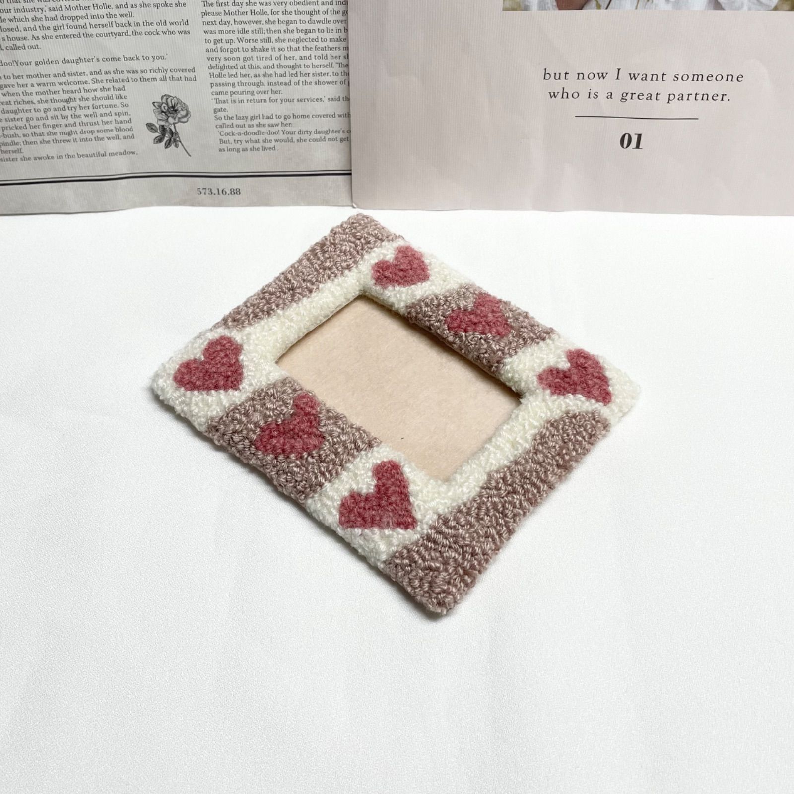 B8サイズ トレカケース 刺繍 デコ タフティング 硬質ケース #001 