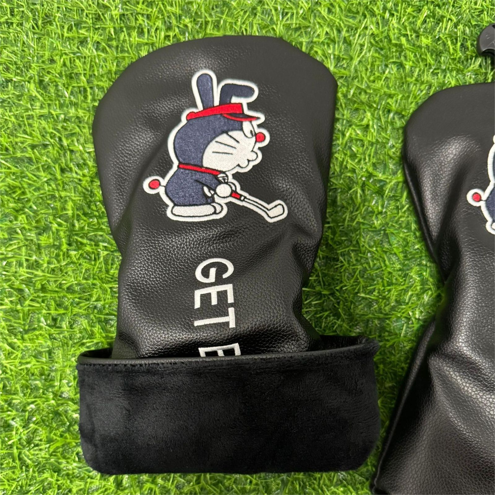 【新製品4点セット】かわいい刺繍ドラえもんゴルフクラブカバー ヘッドカバー 白色 新品4点セット】刺繍ドラえもんゴルフクラブカバー ヘッドカバー