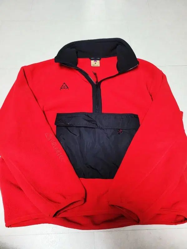 Nike(ナイキ） ACG ポーラテック フリース アノラック 黒×赤 105 ポール 1169