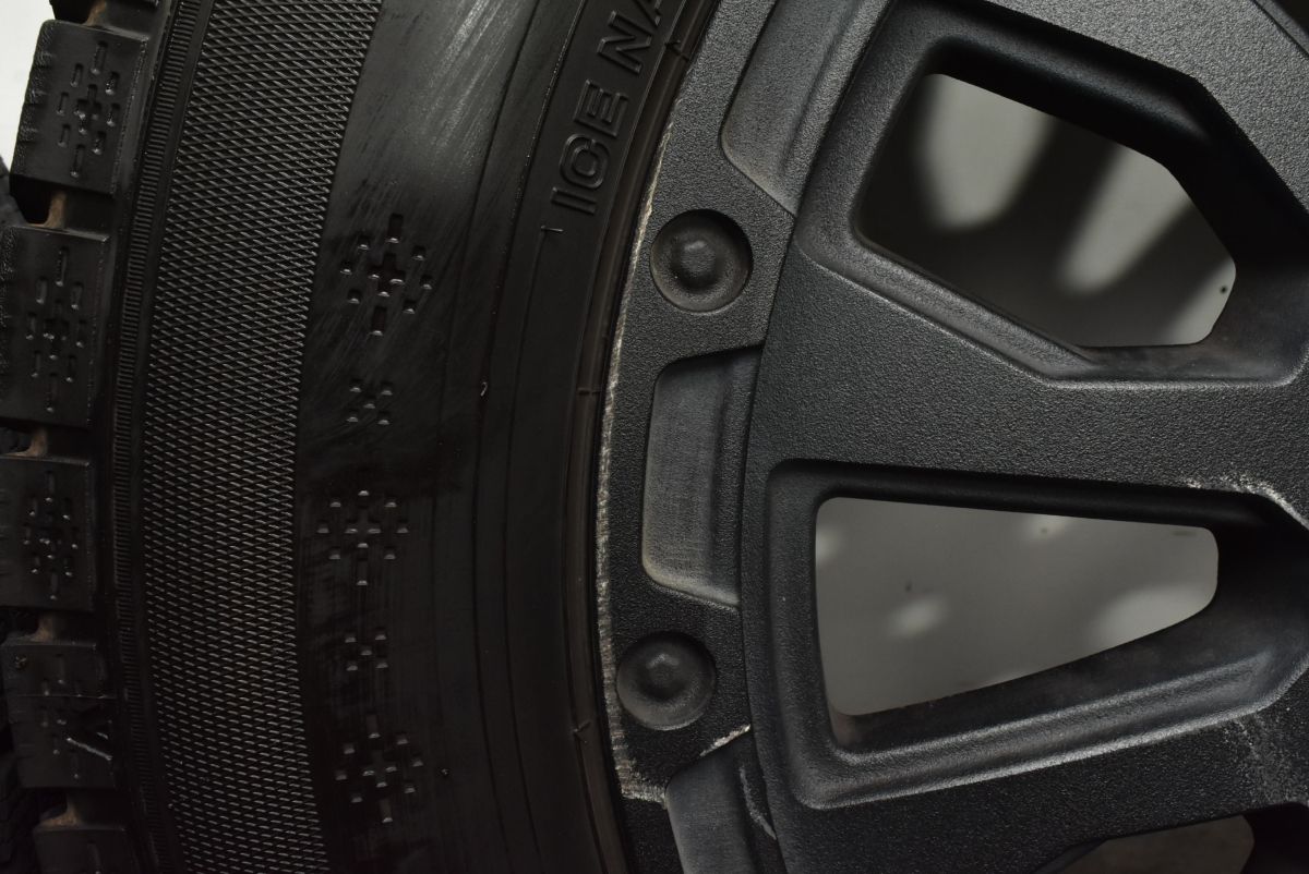 毎日新作アイテム入荷中！ バリ溝 程度良好 LA STRADA AVENTURA 17in 7J 35 PCD110 グッドイヤー アイスナビ7 225 60R17 ジープ レネゲード コンパス チェロキー 【80％以上割引】