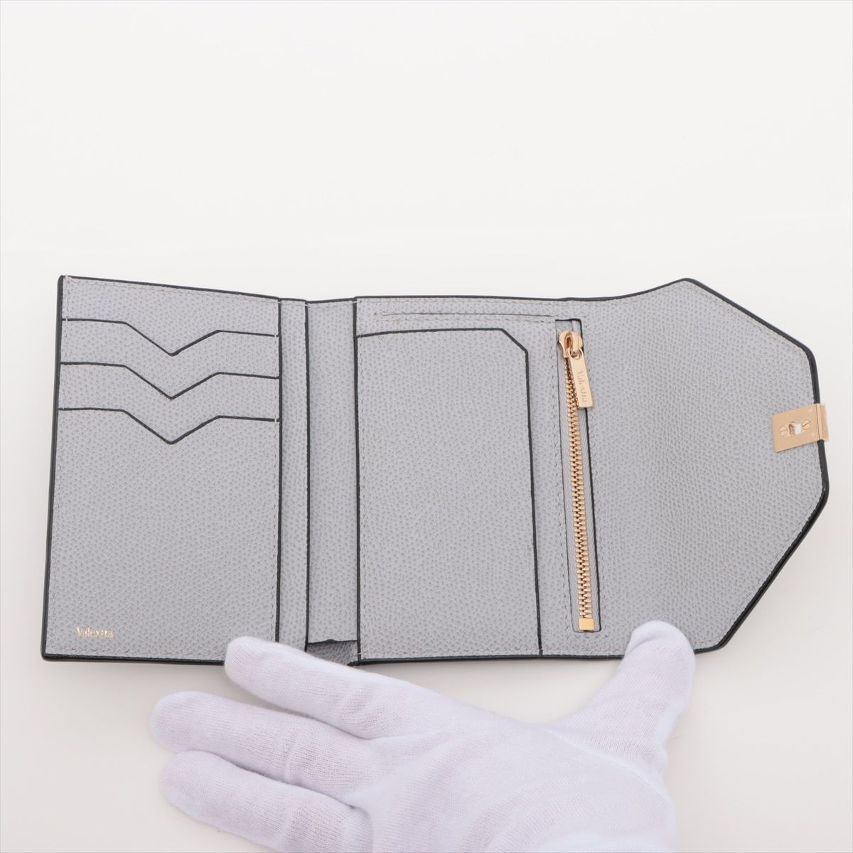 【極美品】【ヴァレクストラ】イジィデ ウォレット 三つ折り財布 レザー 極美品】【ヴァレクストラ】イジィデ ウォレット 三つ折り財布 レザー