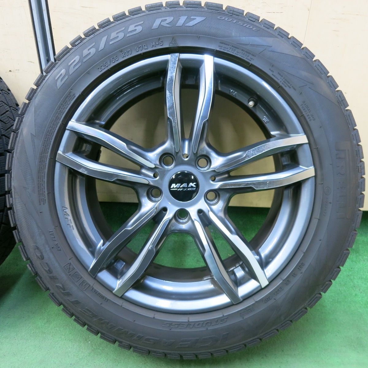 55R17 スタッドレス