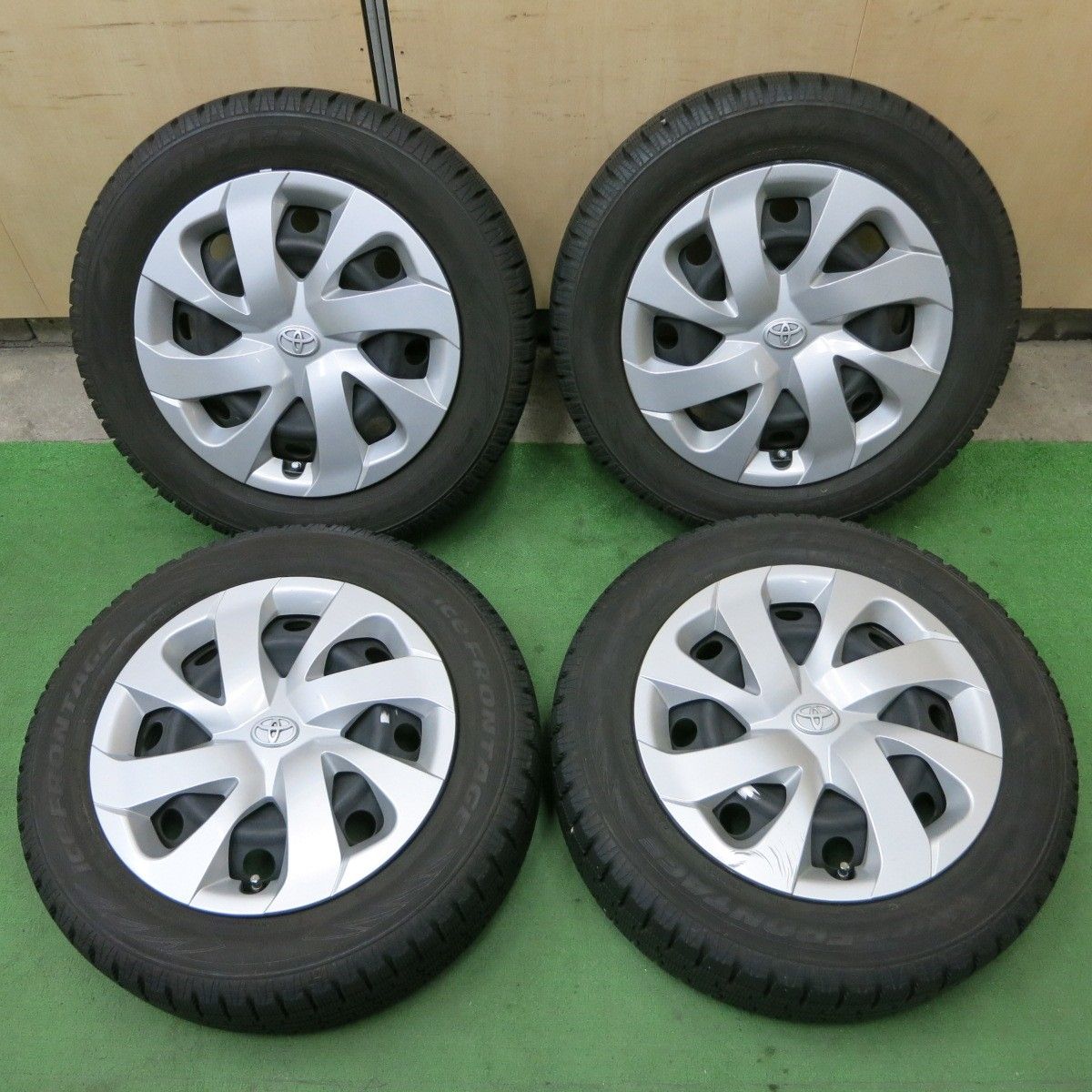 ☆新車外し 現行シエンタ170系 15インチ 純正鉄ホイール4本セット