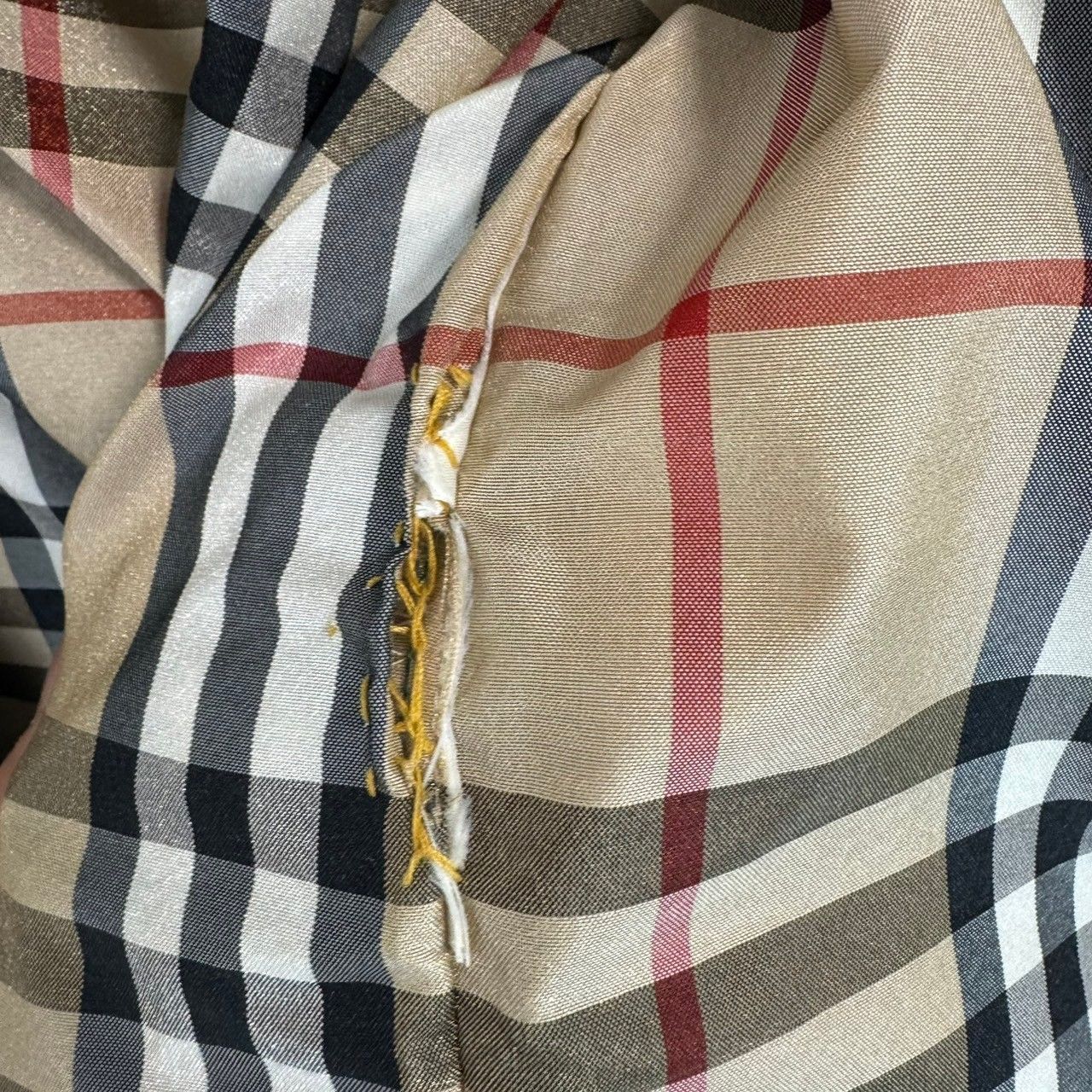 ほぼ新品　バーバリーブルーレーベル　コート　フード　ファー　チェック柄 バーバリーブルーレーベル BURBERRY BLUE LABEL ダウンコート 緑