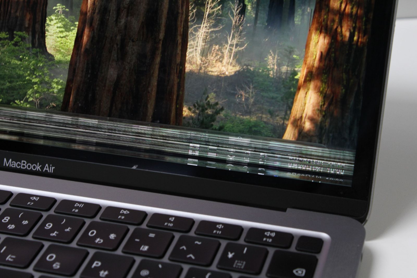 ジャンク品】MacBook Air（M1,2020）256GB/16GB〈MGN63J/A〉④