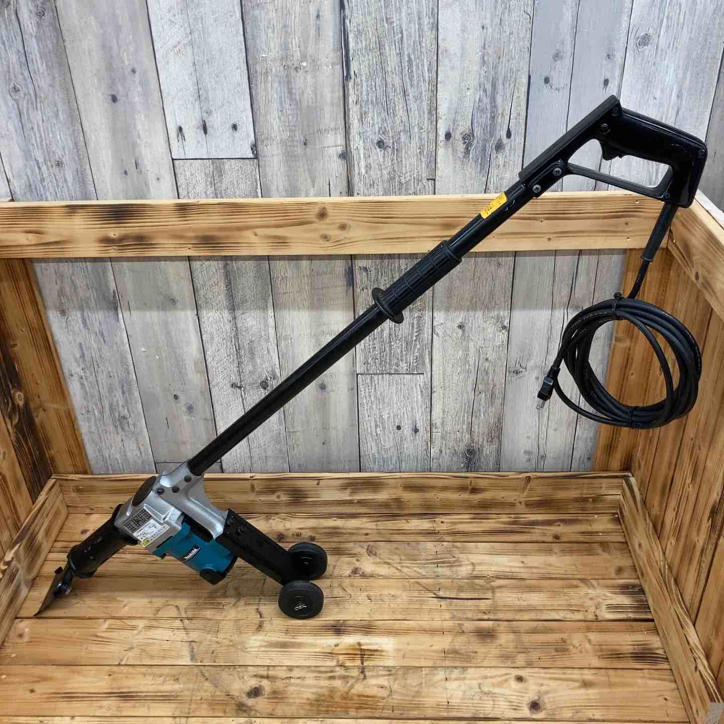 マキタ makita 電動ケレン ロングハンドルタイプ HK1800L 東大和店