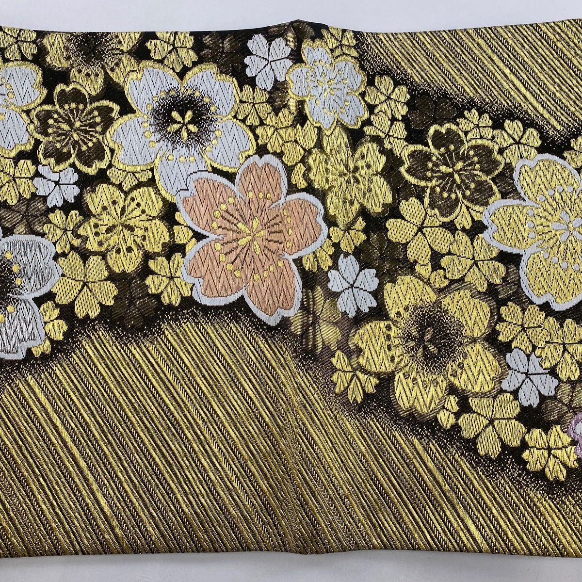 袋帯 美品 秀品 桜 金銀糸 唐織 金色 六通 正絹 【中古】 - メルカリ