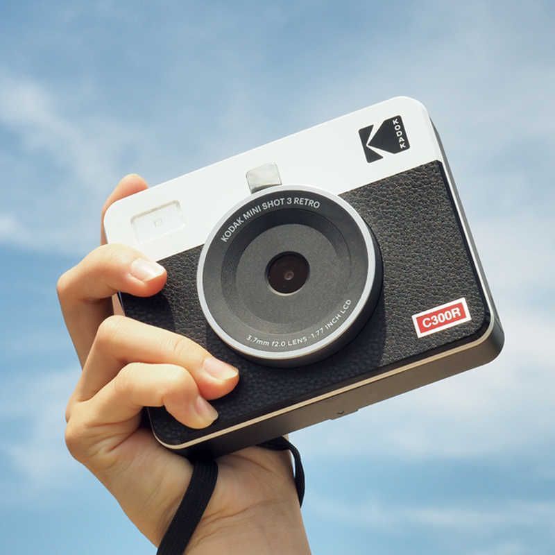  コダック Kodak 液晶モニター付きインスタントカメラ Mini Shot 3 RETRO ホワイト PMS R-C 300 RW インスタントカメラ本体 インスタントカメラ