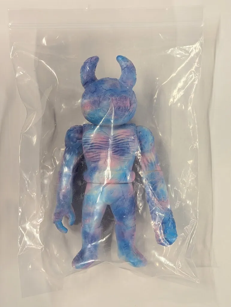 UAMOU × リアルヘッド ミニウアモウ with ソリャソーサー UAMOU × リアルヘッド ミニウアモウ with ソリャソーサー 2025年最新