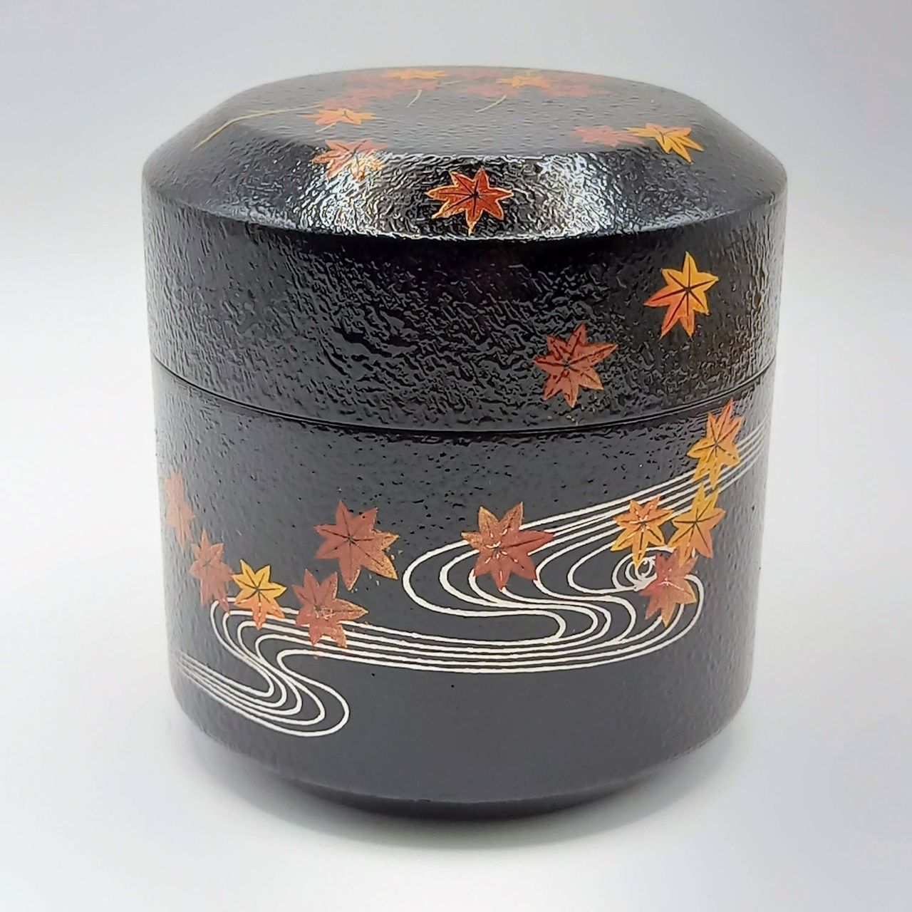 茶道具　時代物　天然木製薄茶器　黒漆塗遠山蒔絵雪吹棗　美品　骨董！！ 茶道具 時代物 天然木製薄茶器 黒漆塗遠山蒔絵雪吹棗 美品 骨董