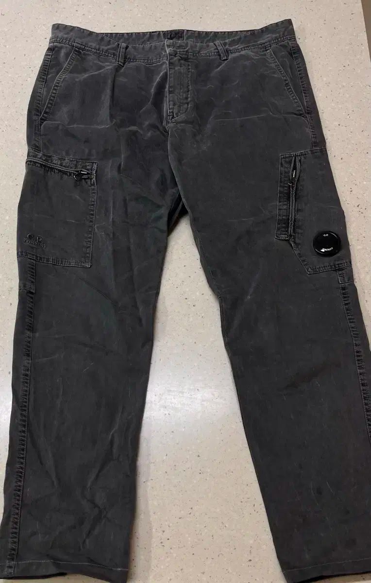 級 C.P. COMPANY シーピーカンパニー グレー カーゴ ズボン サイズ50