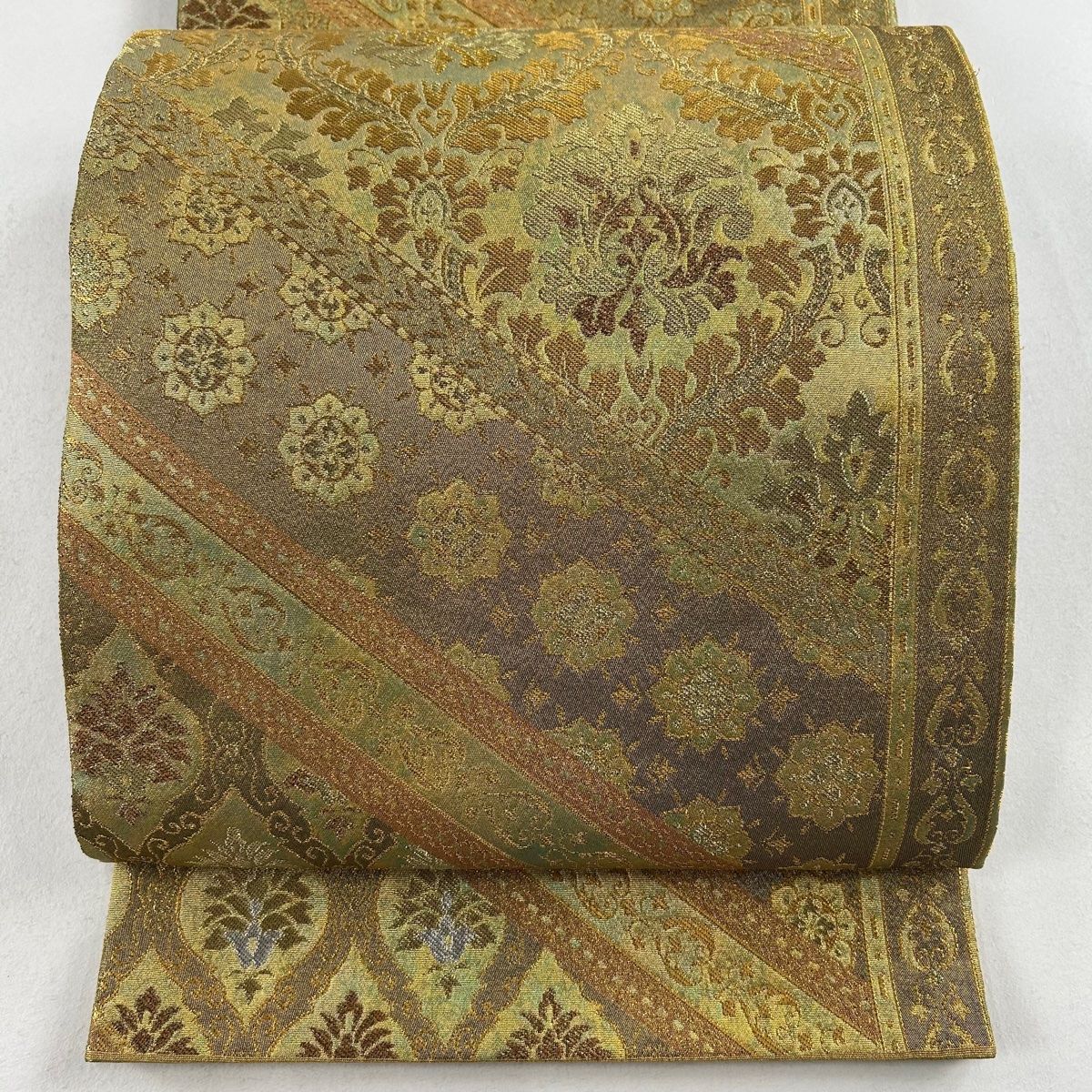袋帯 美品 秀品 関西仕立て 草花 斜縞 青銅箔 金糸 金色 六通