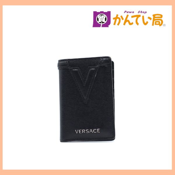 VERSACE ヴェルサーチ カードケース 名刺入れ VIRTUS ロゴ 本革 ブラック メンズ 黒 VERSACE 二つ折り 二つ折りカードケース パスケース