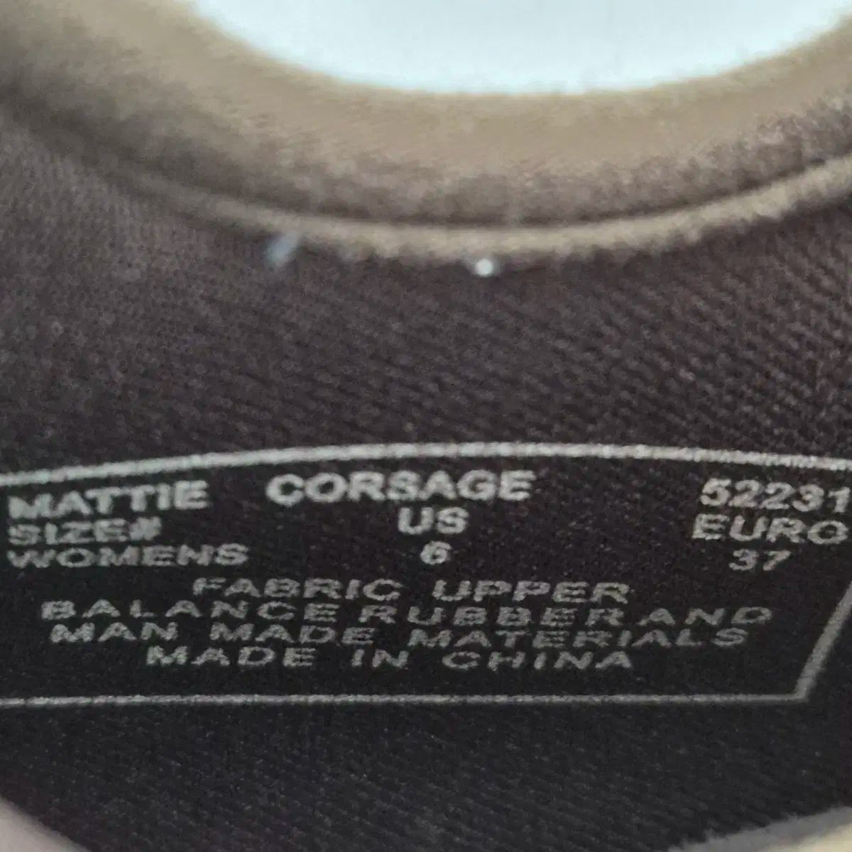 230