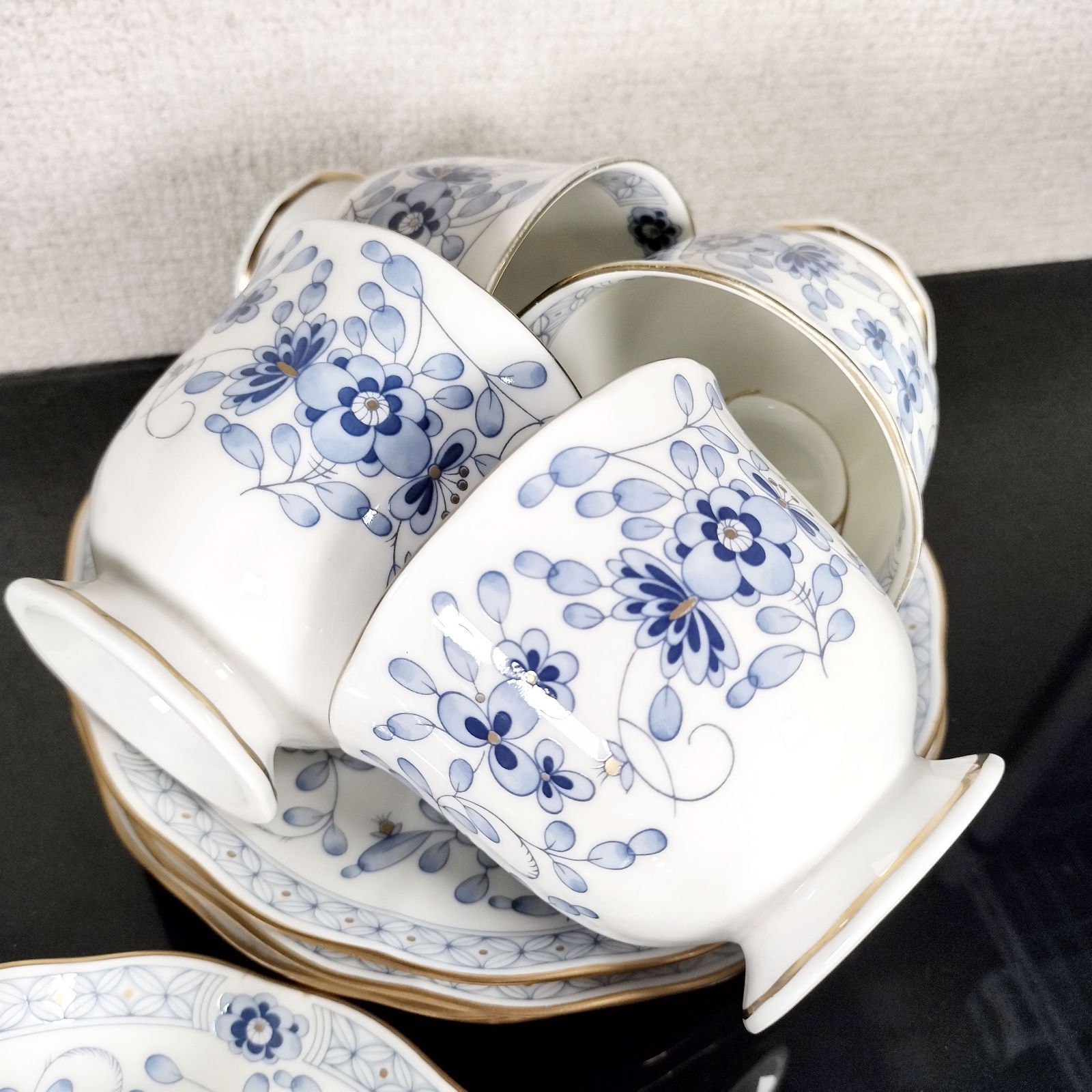 新品 未使用 NARUMI Bone China 6客セット ブルー 花柄レトロ NARUMI BONE CHINA花柄、金縁 5枚皿セット - メルカリ