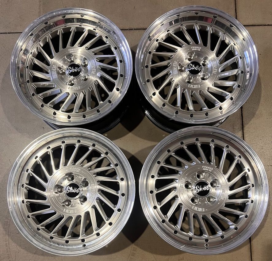 最終値下げ！在庫処分 Skol SK10 19x8.5 5/112+25 HUB:57.1 ブラッシュ 