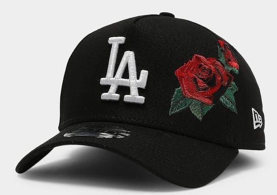 海外限定！ New era LA ニューエラ キャップ 薔薇 ローズ 黒 - 当日