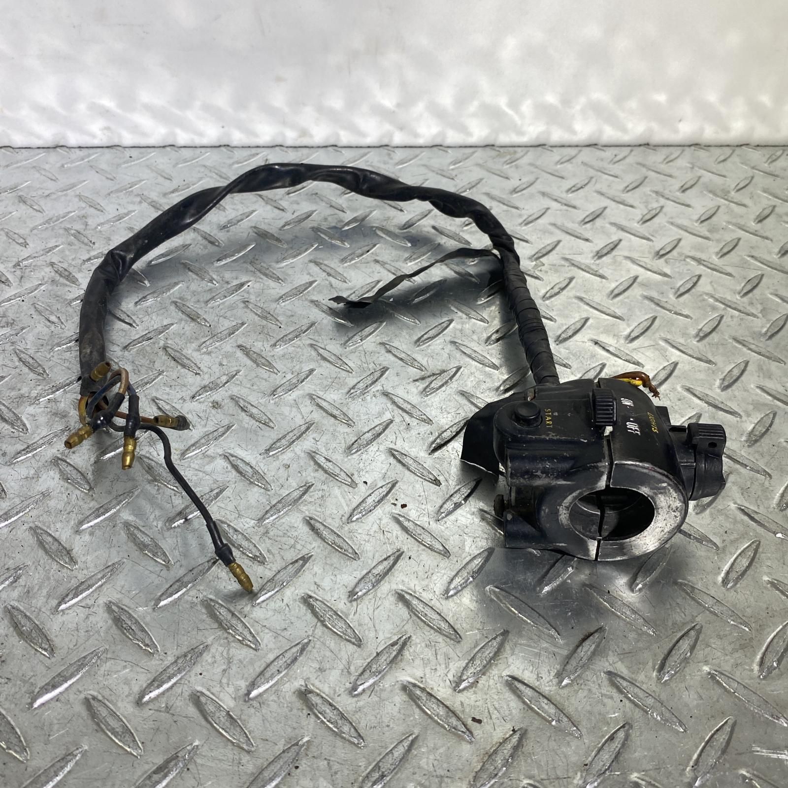 KAWASAKI Z400FX/Z400J/Z550FX ハンドルスイッチボックス 右 カワサキ