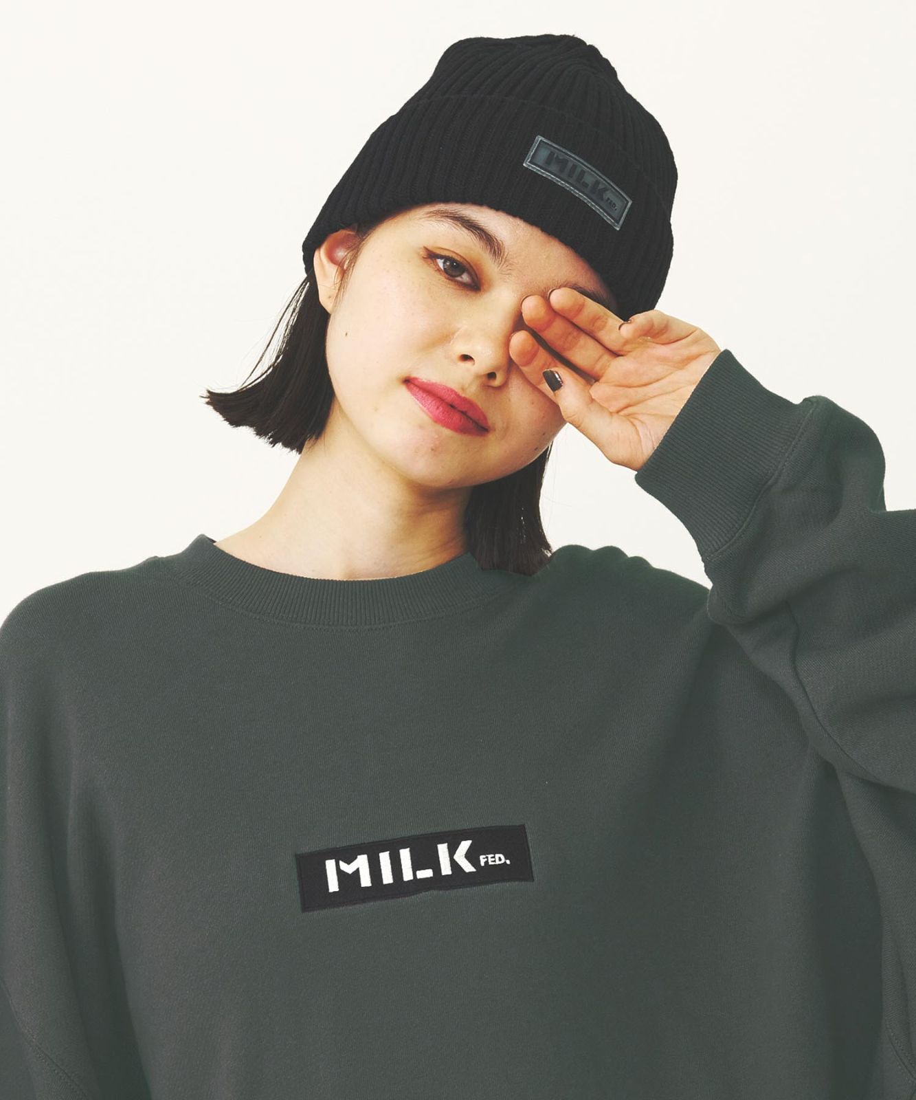 ニットキャップ ビーニー 帽子 ミルクフェド MILKFED RUBBER PATCH KNIT CAP 103243051001 レディース メンズ ニット帽 ブラック 黒 防寒 milkfed ブランド おしゃれ 可愛い シンプル ロゴ くろ