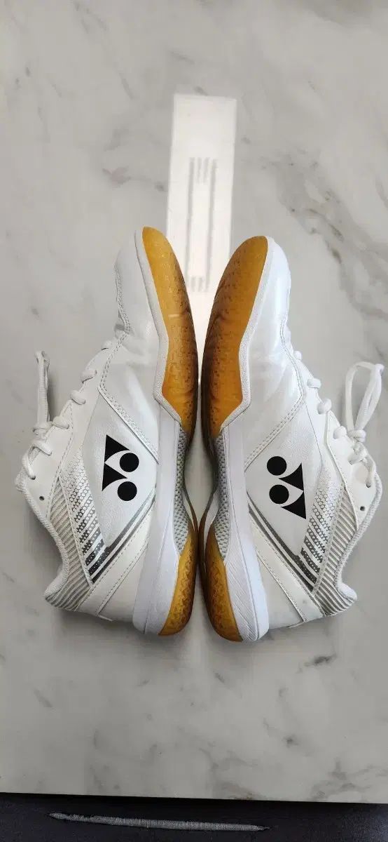 ヨネックス YONEX